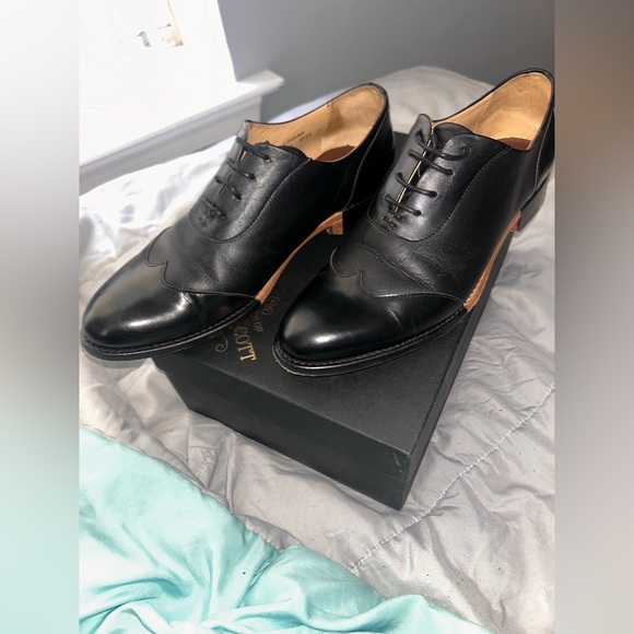 Red and Brown Textured Fabric - Picture 4 of 5